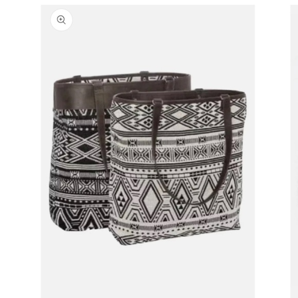 Thirty One Reversible Tote - Picture 2 of 3